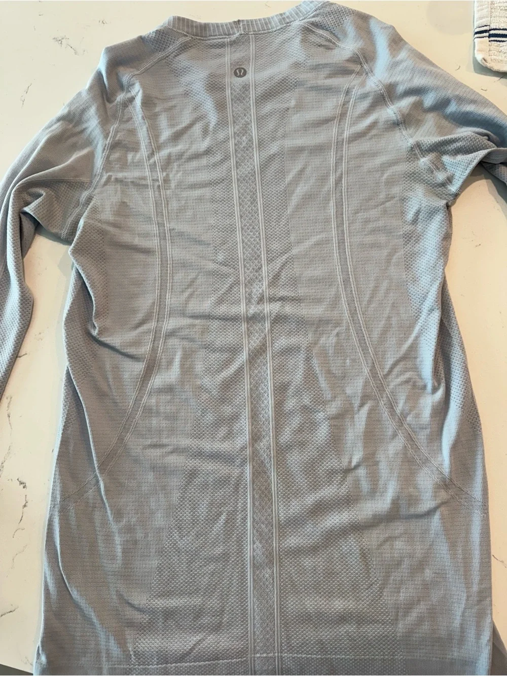 Lululemon Swiftly Tech Long Sleeve size 8